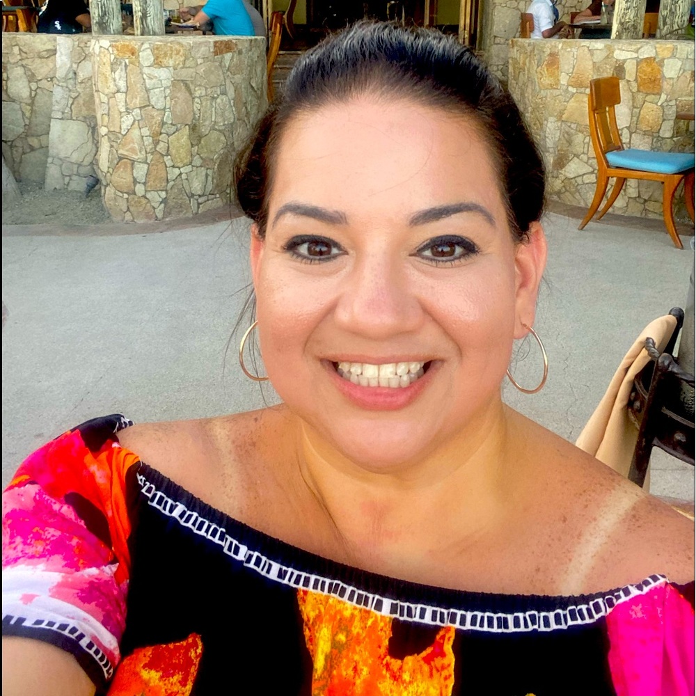 Meet your Posher, Marisa